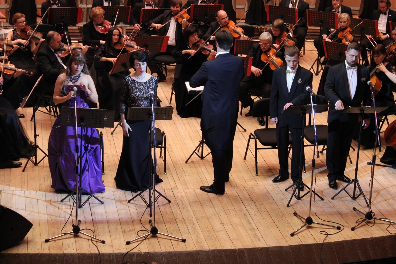 Московский государственный академический камерный хор открыл фестиваль музыки «Осенние гастроли»