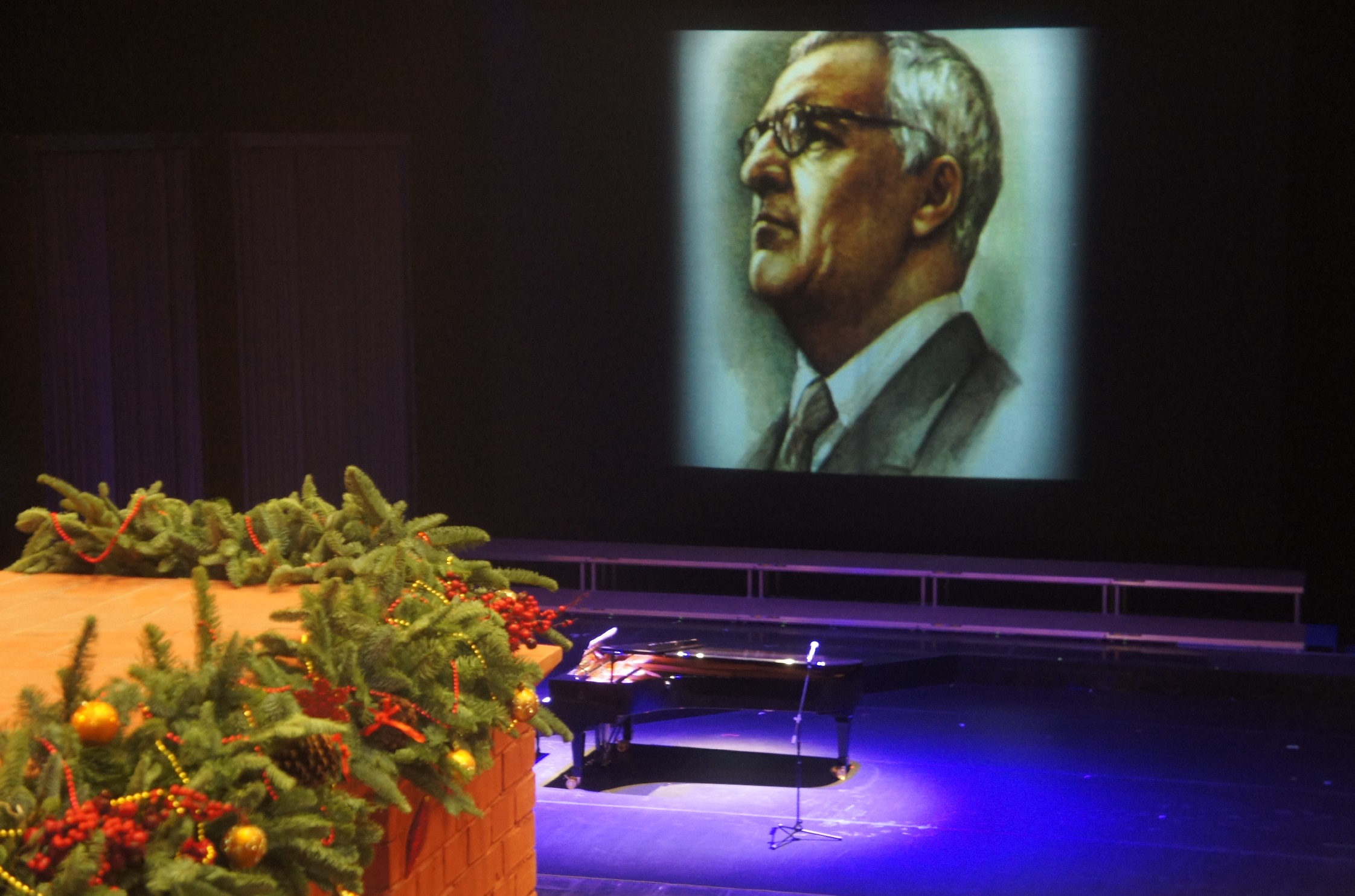 Музыка Свиридова стала главным действующим лицом концерта в "Геликон-опере" 